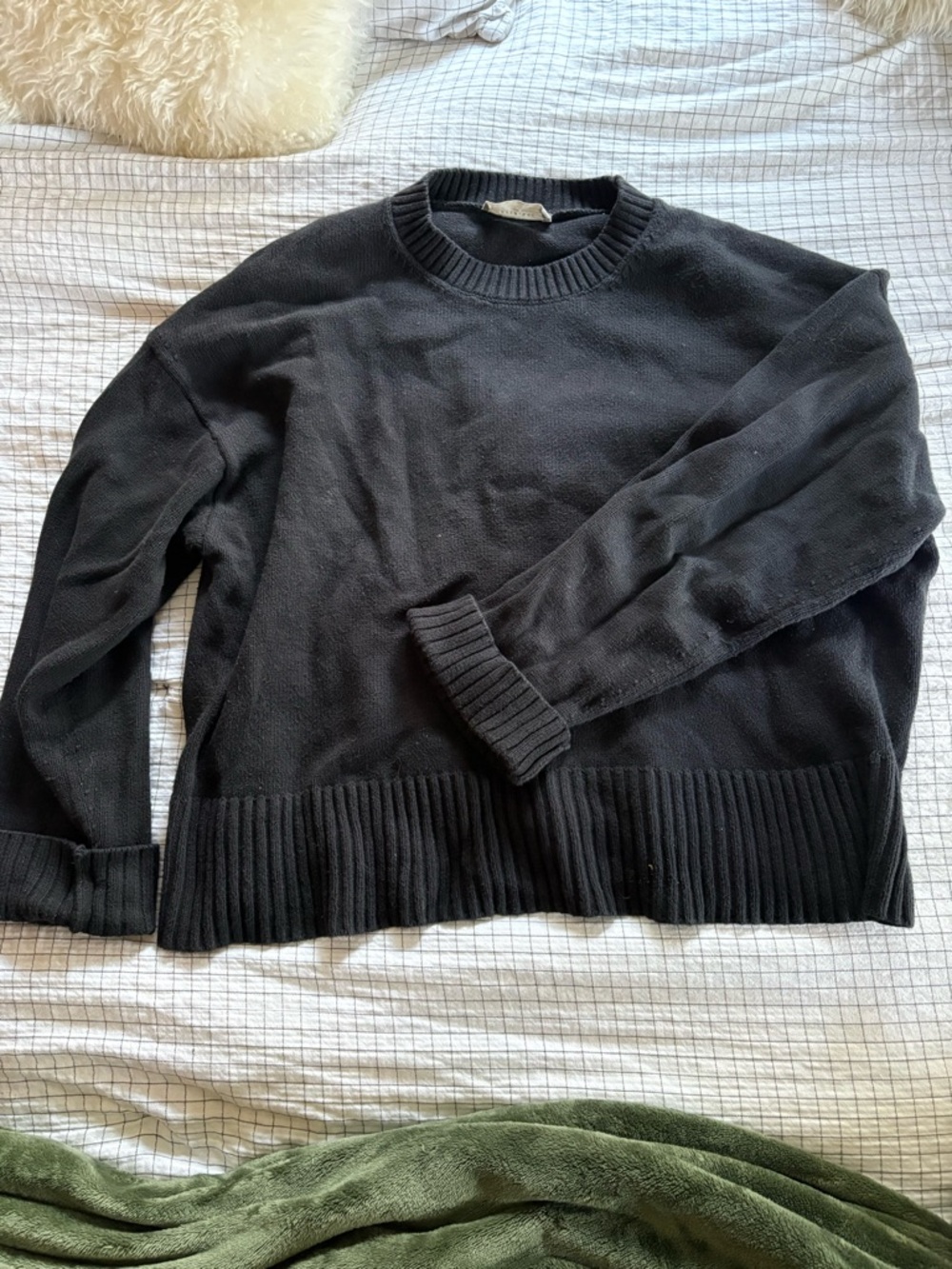 Everlane Black Ribbed Crewneck Sweater 100% organic cotton